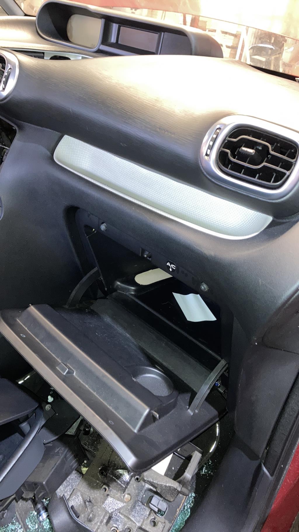 Boite a gants CITROEN C3 PICASSO PHASE 1 Diesel - 1