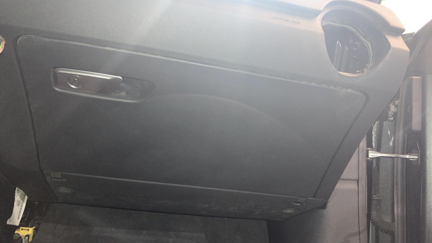 Boite a gants AUDI TT 3 COUPE PHASE 1 Essence - 1