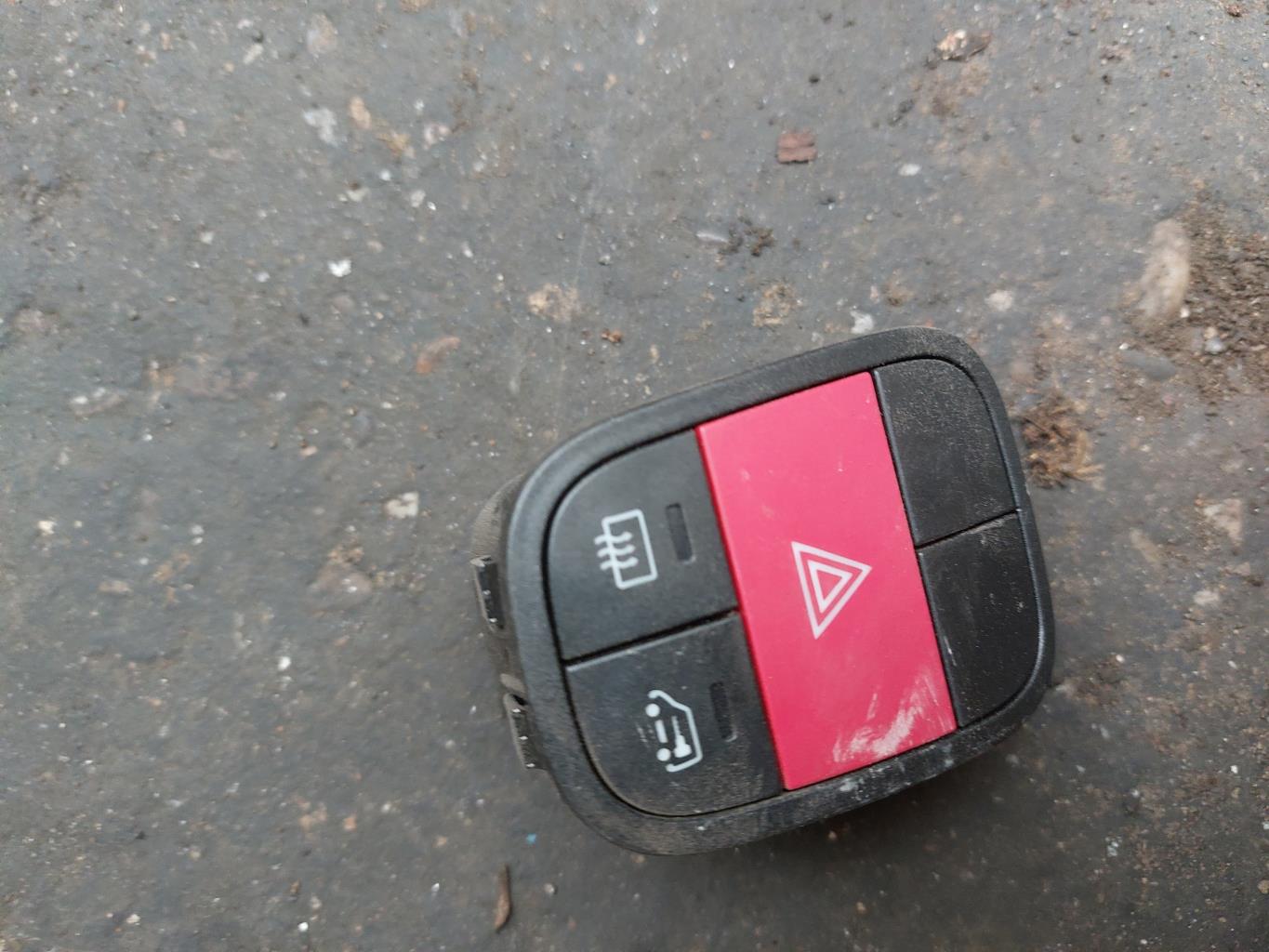 Bouton de warning PEUGEOT BIPPER Diesel - 1