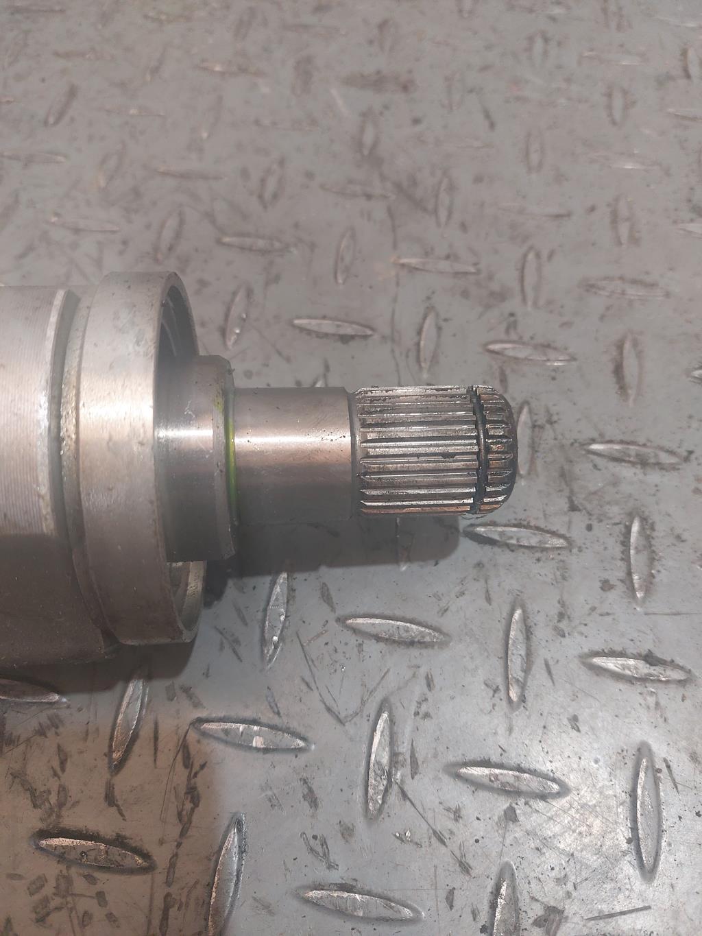 Cardan gauche (transmission) BMW X3 E83  - 1