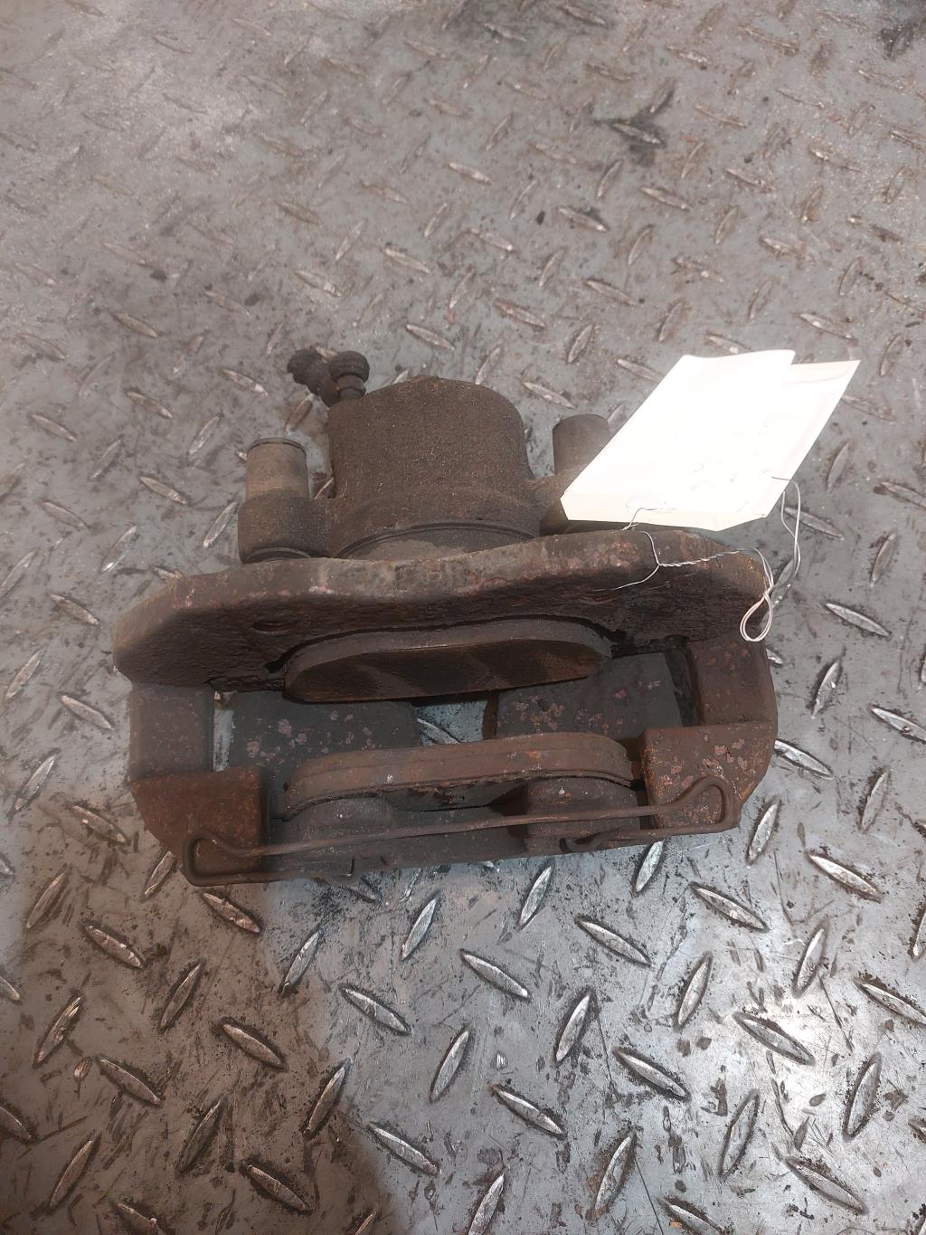 Etrier avant gauche (freinage) MAZDA 3 1  - 1