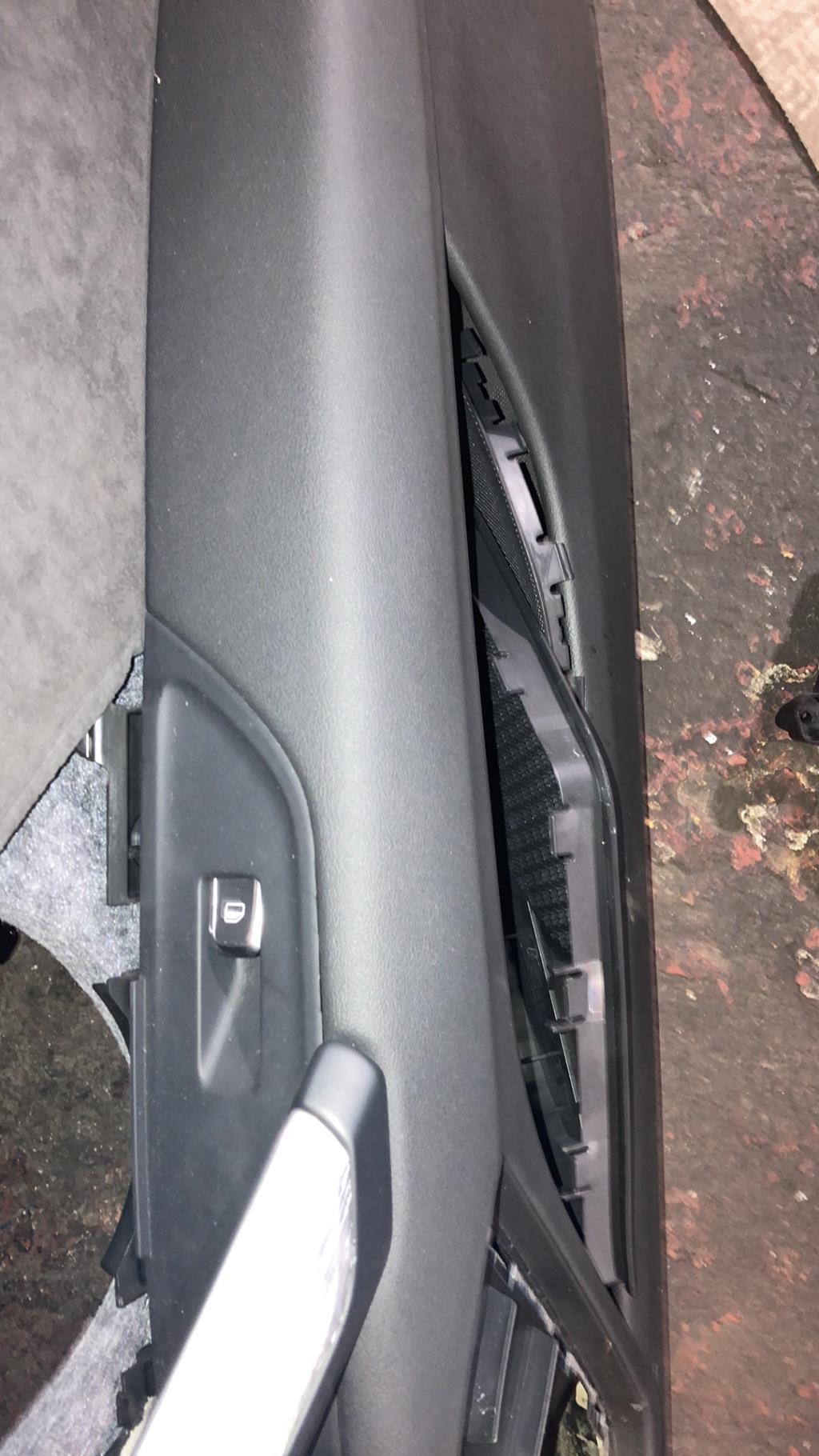 Panneau de porte avant droit AUDI TT 3 COUPE PHASE 1 Essence - 1