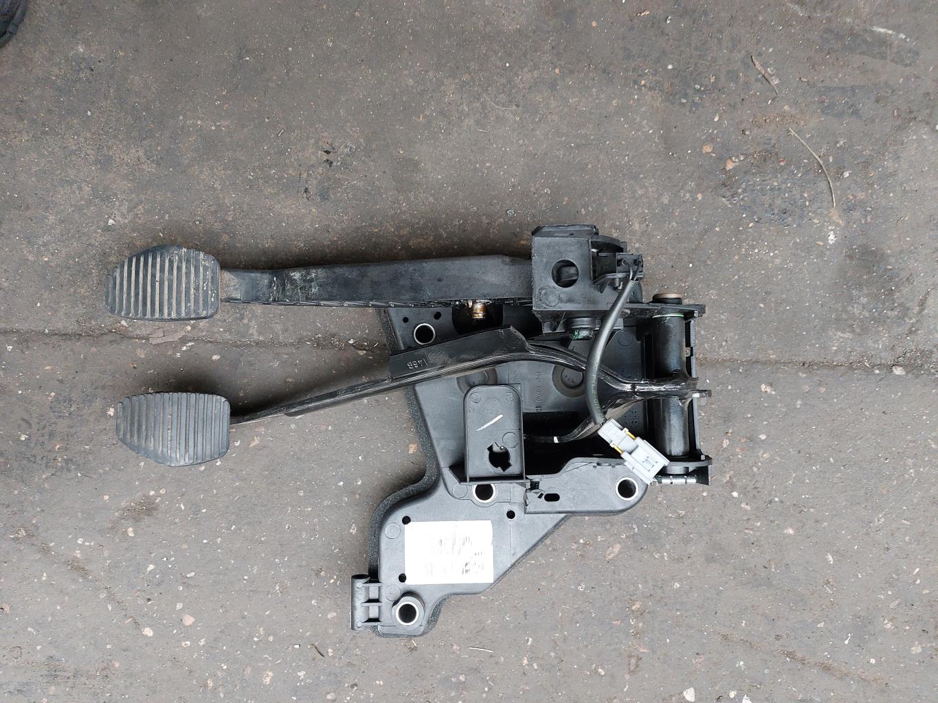 Pedalier PEUGEOT 407 PHASE 2 Diesel - 1