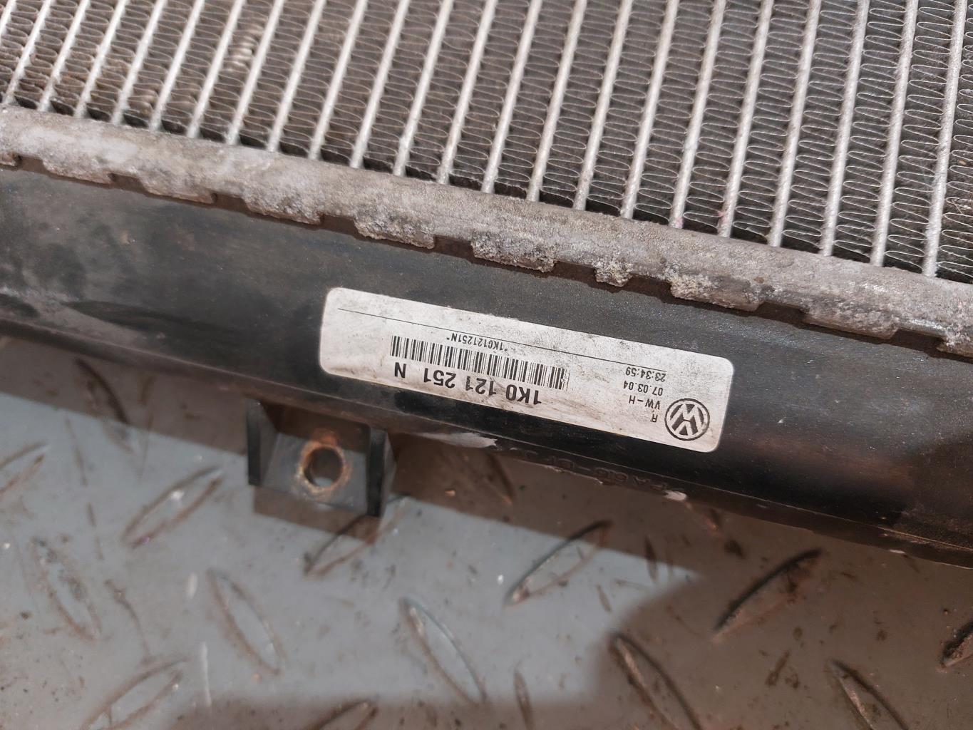 Radiateur eau AUDI A3  - 1