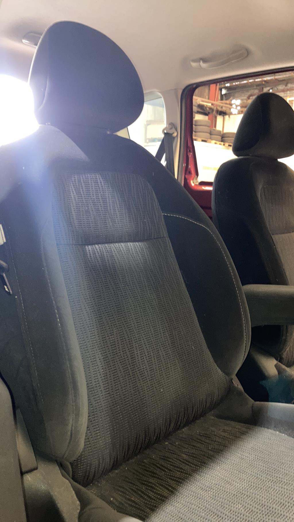 Siege avant droit CITROEN C3 PICASSO PHASE 1 Diesel - 1