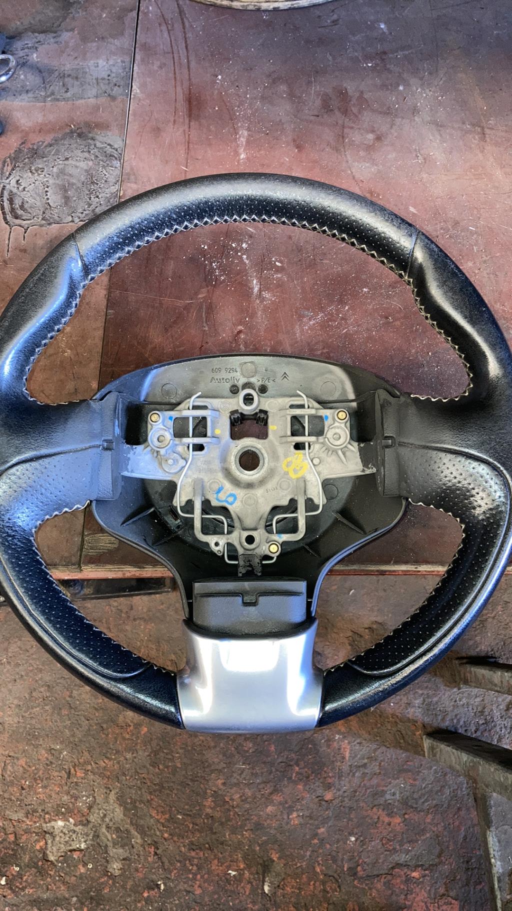 Volant CITROEN C3 PICASSO PHASE 1 Diesel - 1