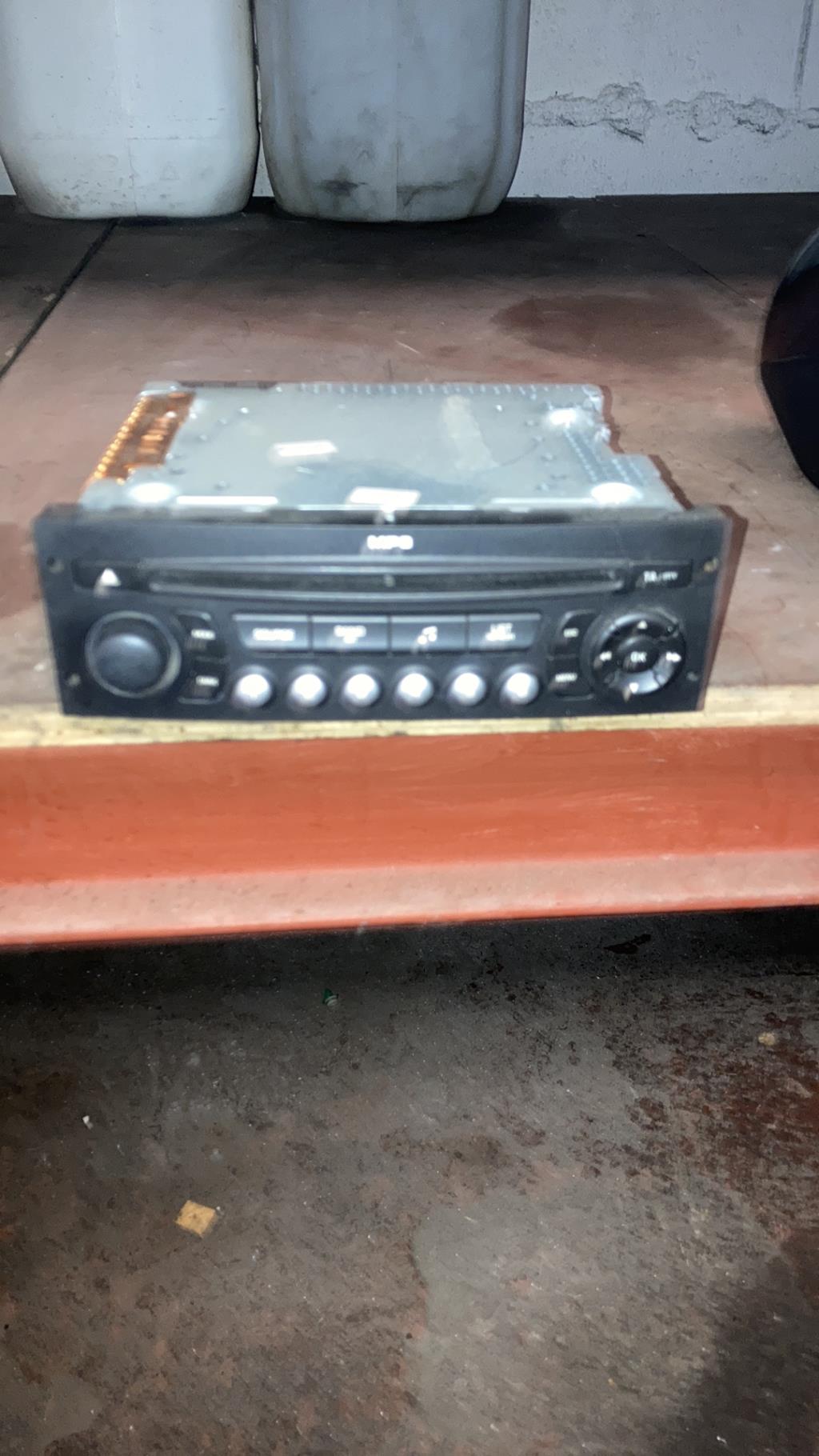 Autoradio PEUGEOT 207 PHASE 1 Diesel - 1