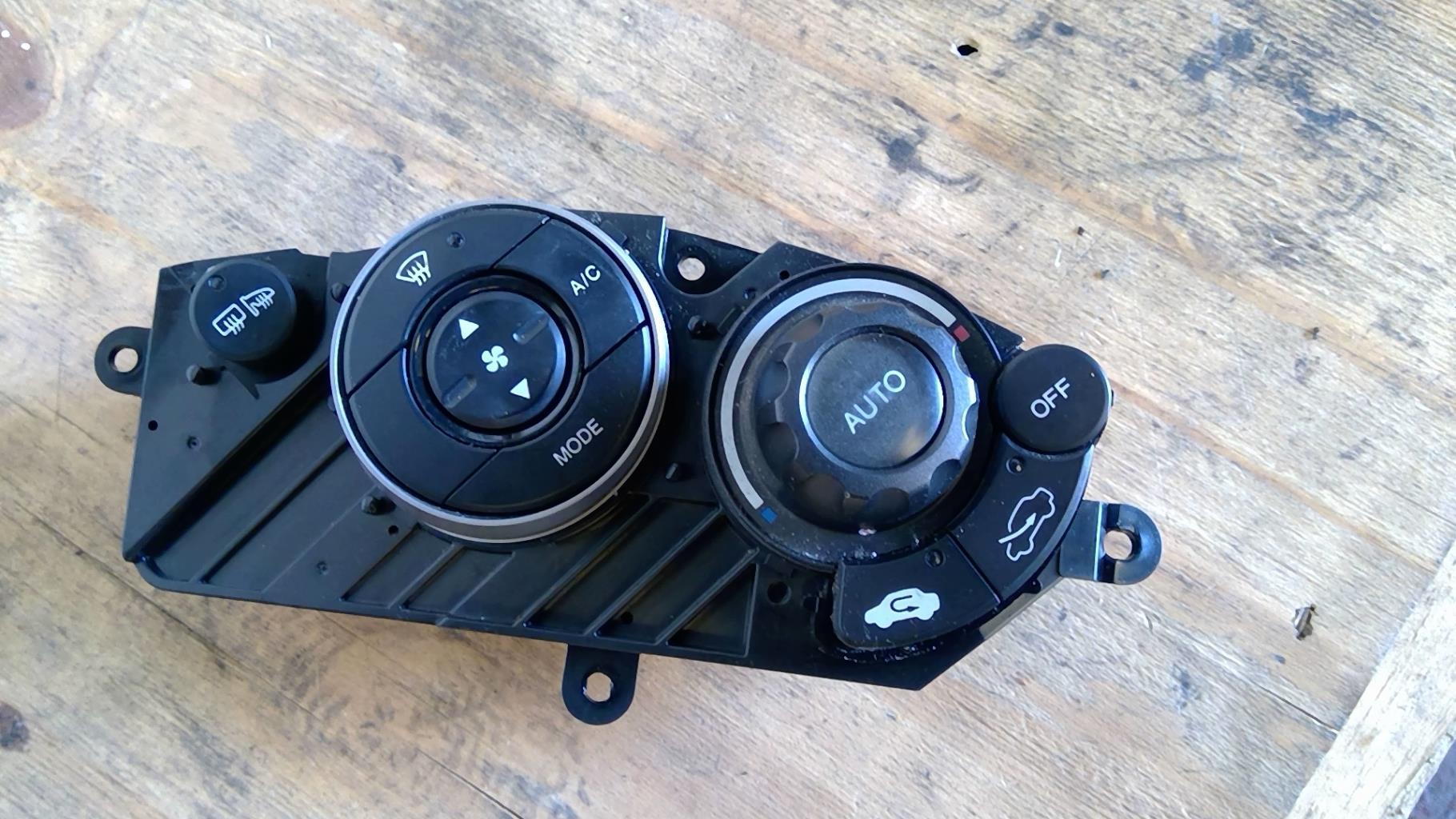 Commande chauffage HONDA CIVIC 8  - 1