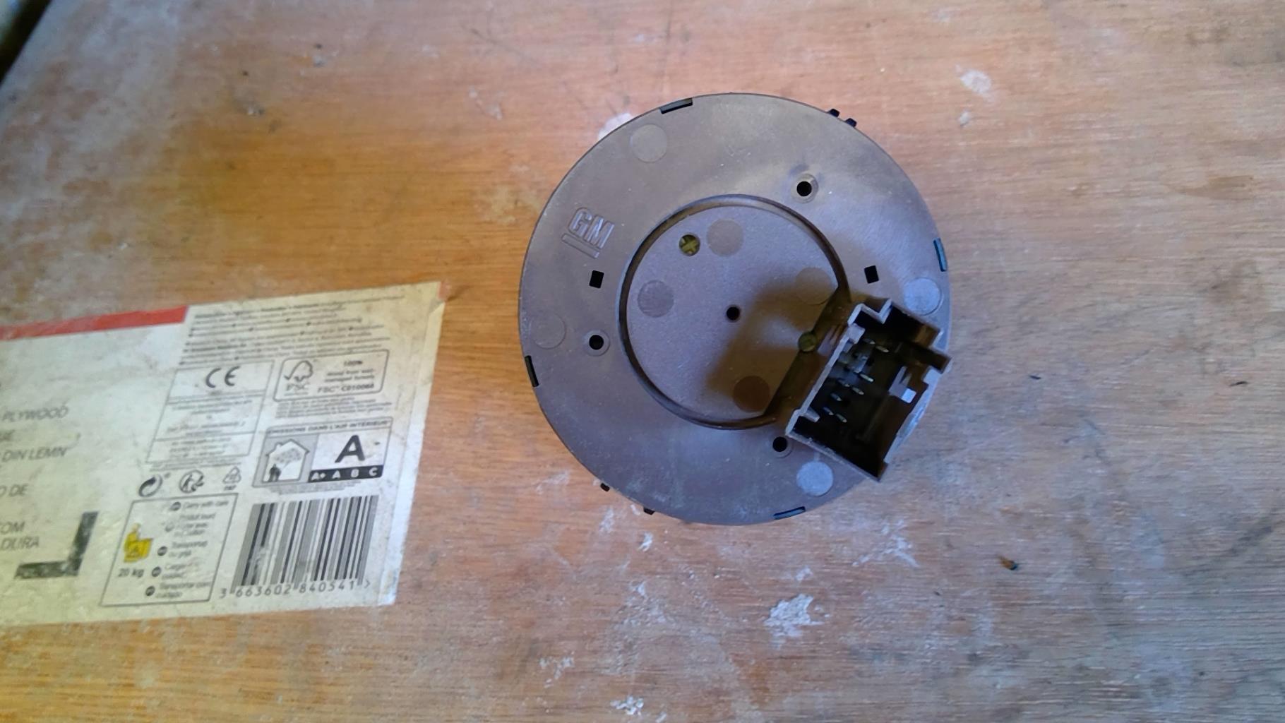 Commande de phare OPEL CORSA D PHASE 1 Diesel - 1