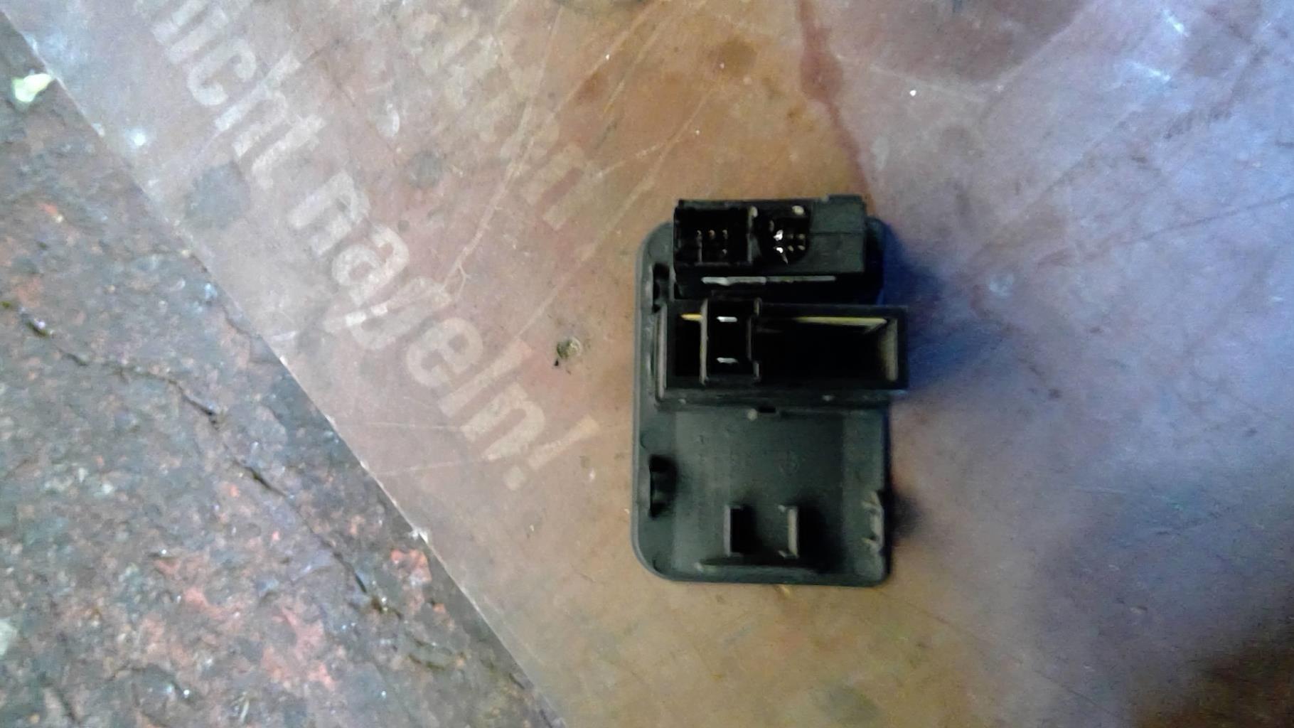 Commande de reglage hauteur de phare RENAULT CLIO 2 PHASE 2 Essence - 1
