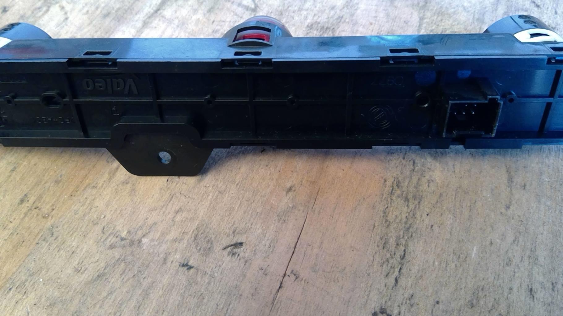 Bouton/Interrupteur FIAT 500 2 PHASE 1 Diesel - 1