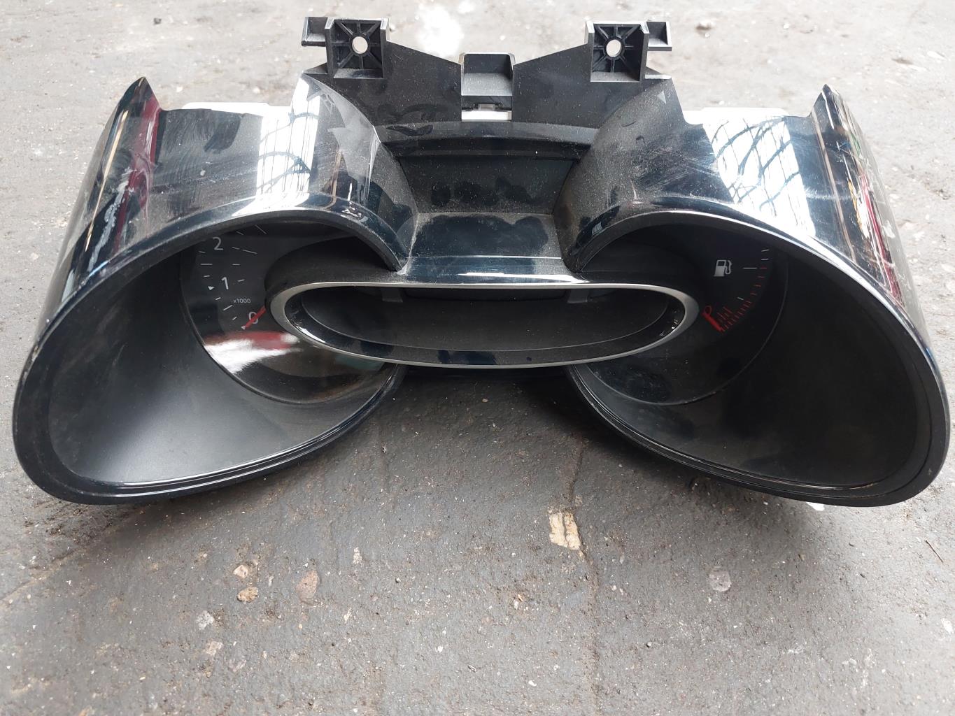 Compteur RENAULT CLIO 4 PHASE 2 Diesel - 1