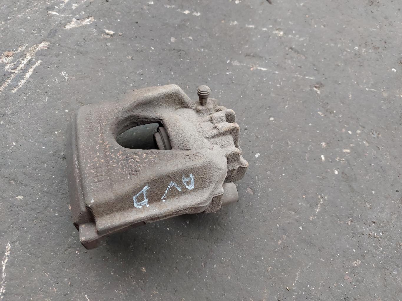Etrier avant droit (freinage) CITROEN C5 2 Diesel - 1