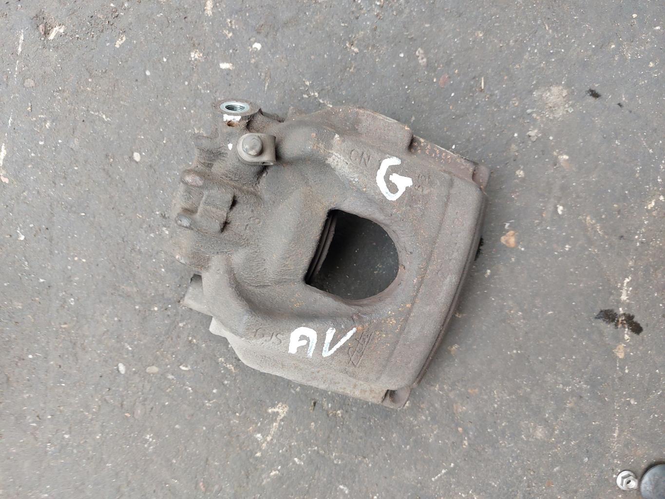 Etrier avant gauche (freinage) CITROEN C5 2 Diesel - 1