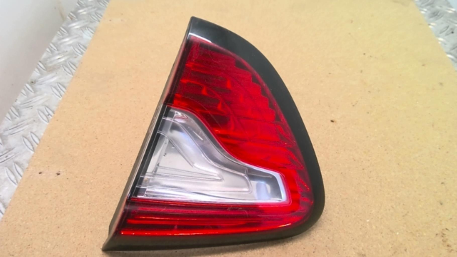 Feu arriere secondaire droit (feux) RENAULT CAPTUR 1 PHASE 1 Diesel - 1