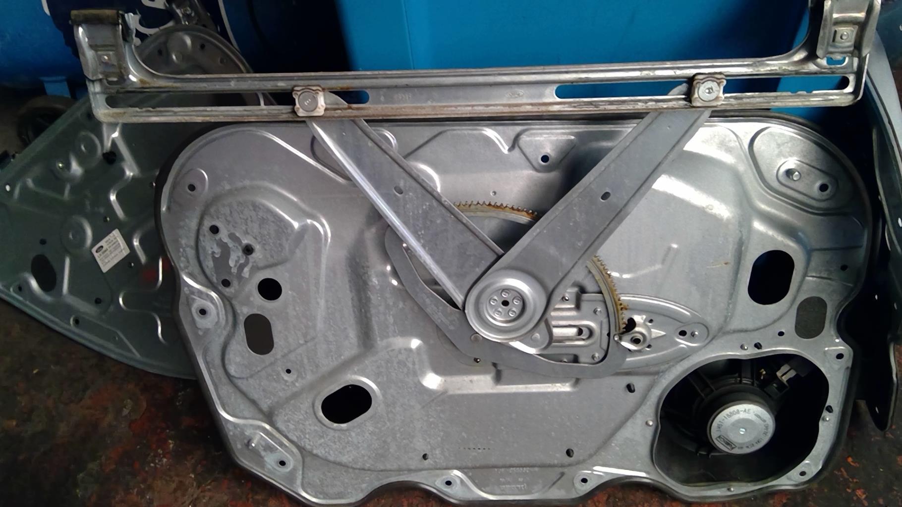 Mecanisme de leve vitre electrique avant droit FORD C-MAX 1  - 1