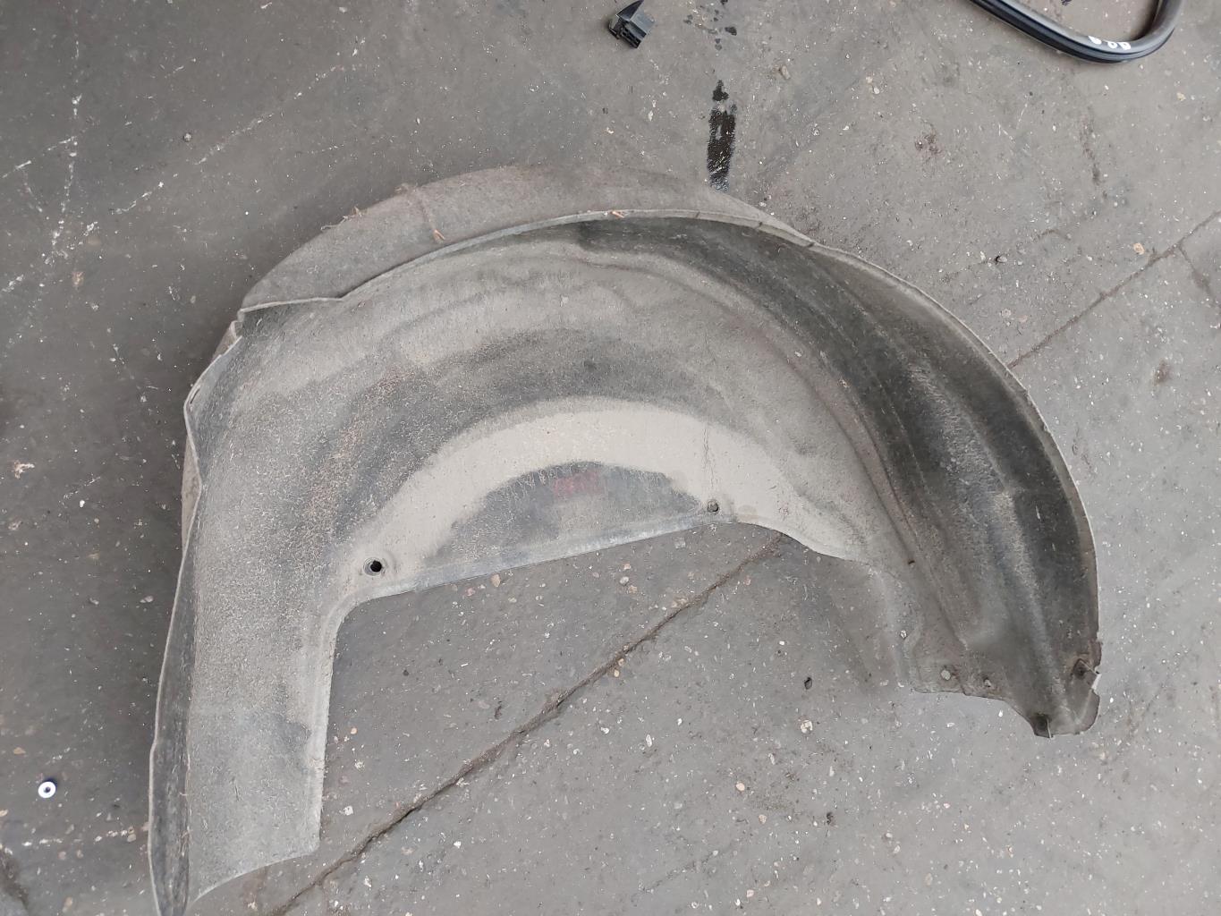 Pare boue arriere droit CITROEN C5 2 Diesel - 1