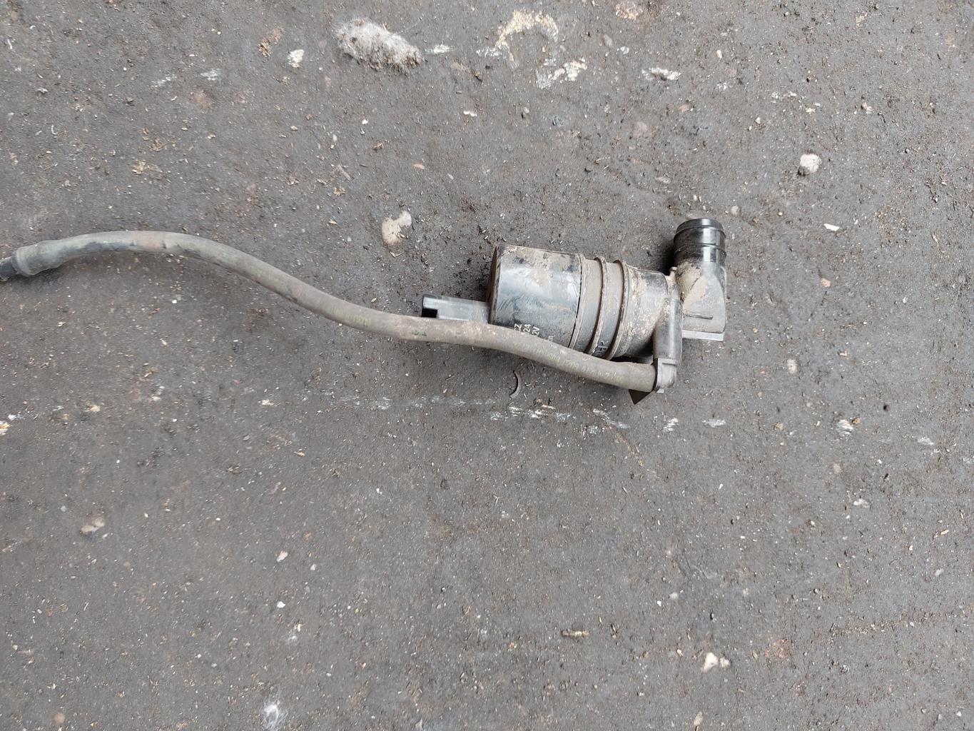 Pompe lave glace avant CITROEN C5 2 Diesel - 1