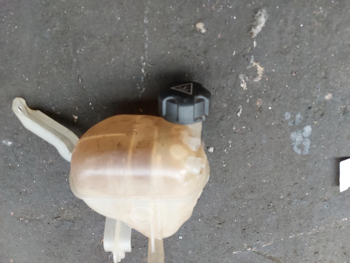 Vase d'expansion CITROEN C5 2 Diesel - 1