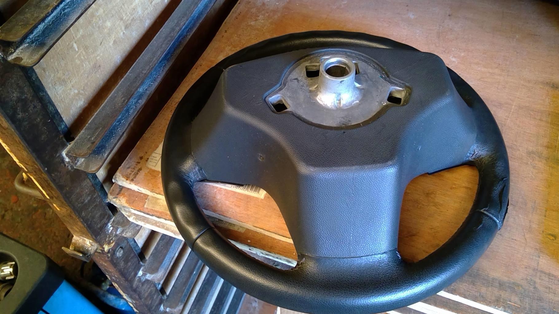 Volant OPEL CORSA D PHASE 1 Diesel - 1