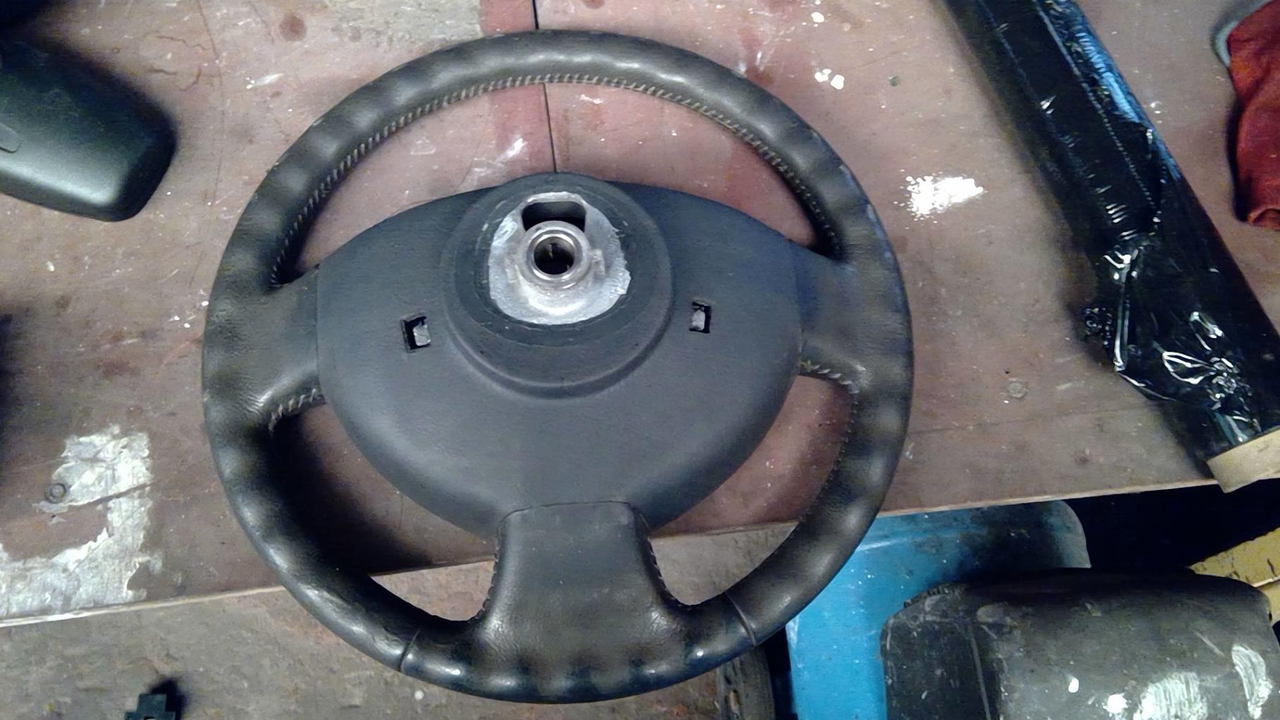 Volant RENAULT CLIO 2  - 1