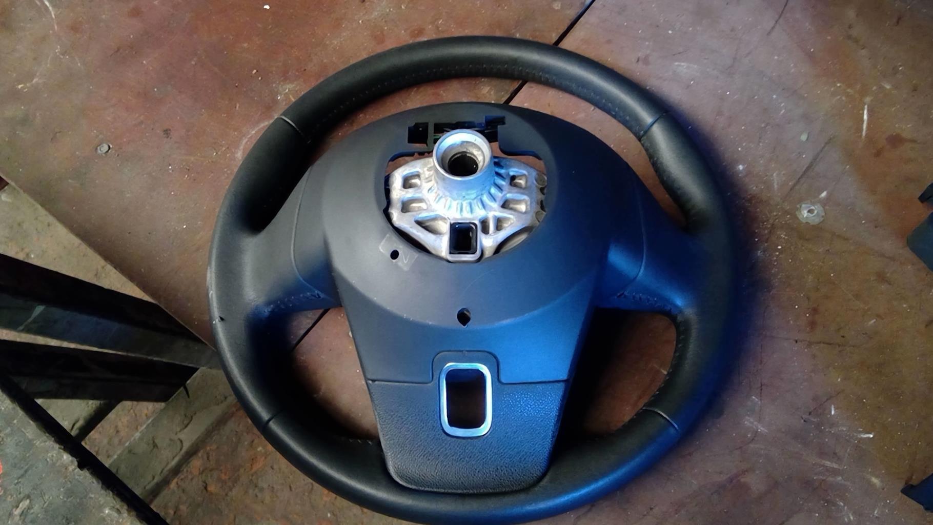 Volant RENAULT LAGUNA 3 PHASE 1 Diesel - 1