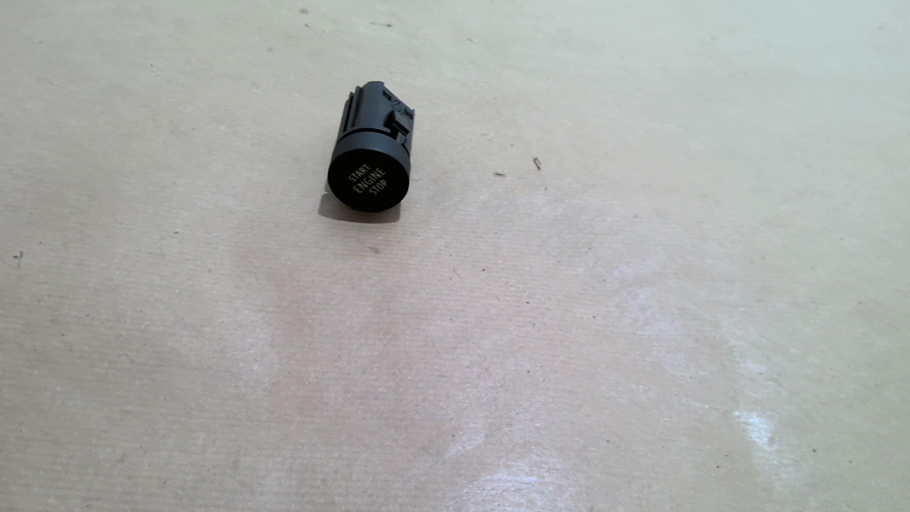 Bouton/Interrupteur RENAULT CLIO 5 Diesel - 1