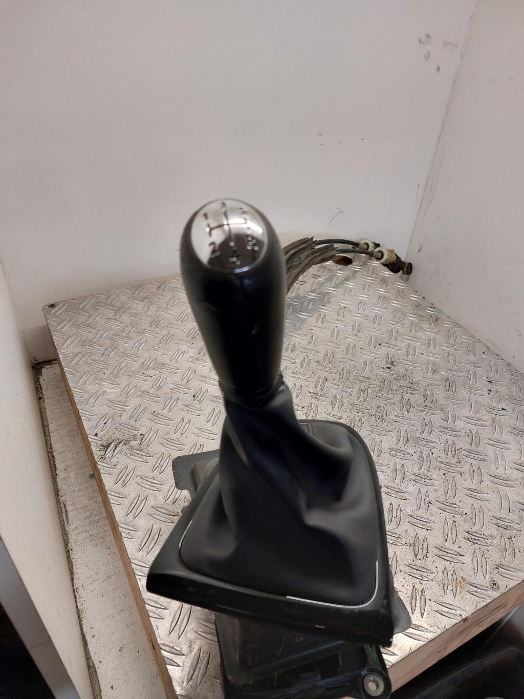 Levier de vitesses RENAULT CLIO 4 PHASE 1 Diesel - 1