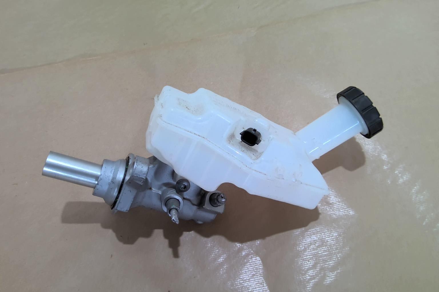 Maitre cylindre (freinage) RENAULT CLIO 5 Diesel - 1
