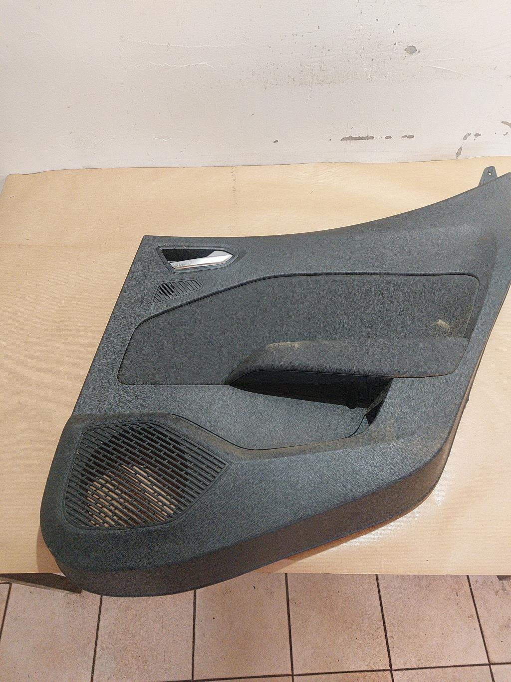 Panneau de porte arriere droit RENAULT CLIO 5 Diesel - 1
