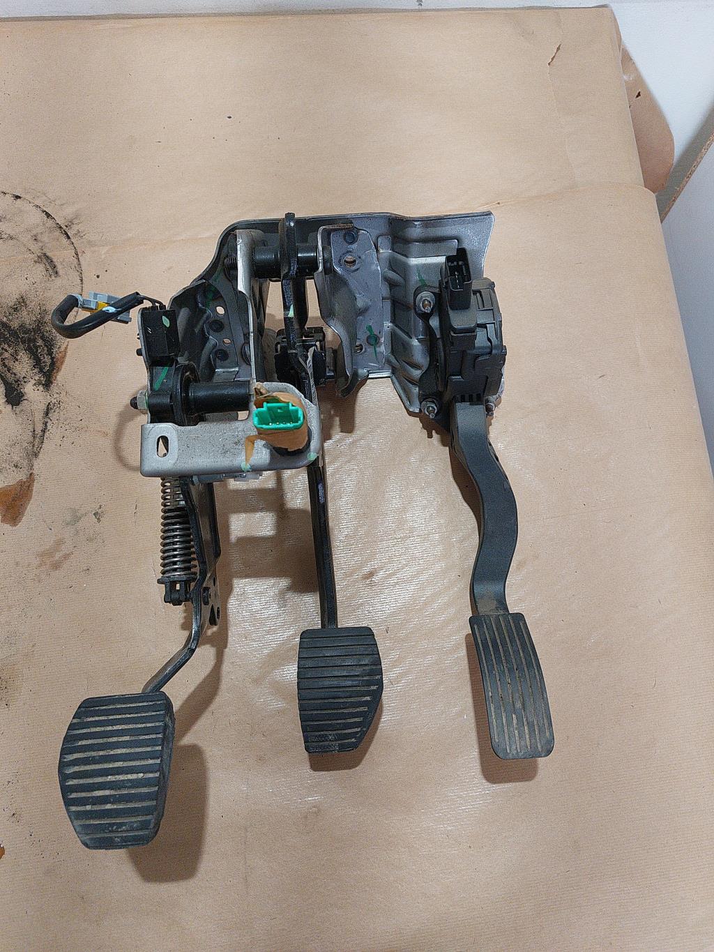 Pedalier PEUGEOT 207 PHASE 1 Diesel - 1