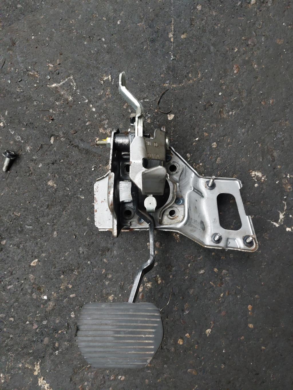 Pedale de frein CITROEN C4 PICASSO 1 Diesel - 1