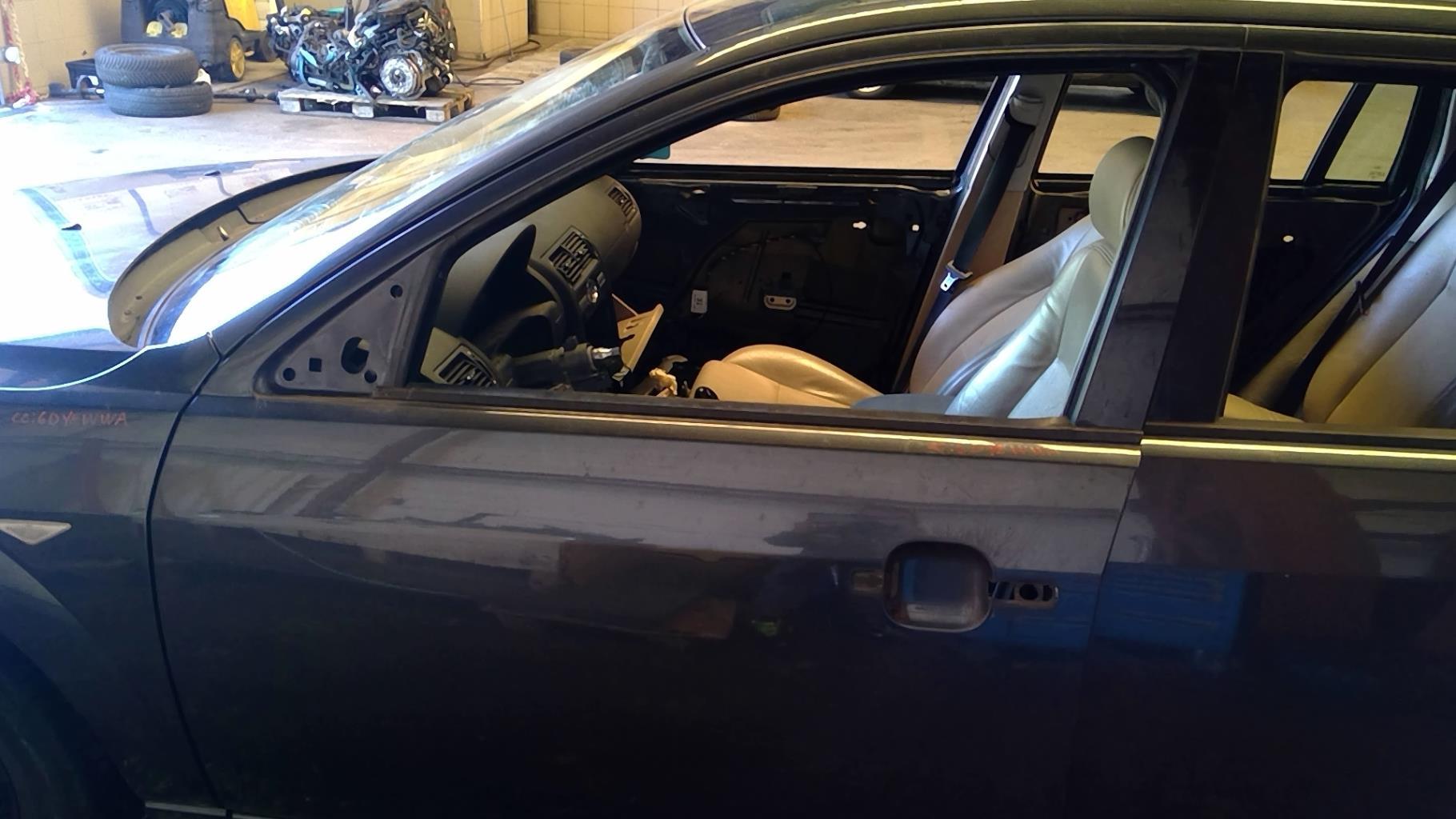 Porte avant gauche FORD MONDEO 2  - 1