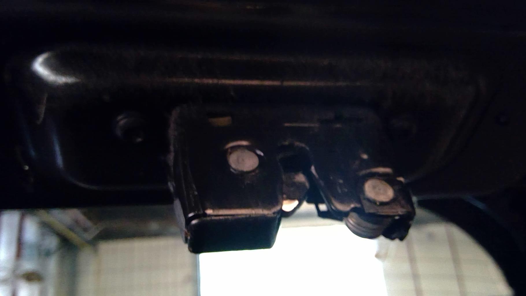 Serrure de hayon RENAULT LAGUNA 3  - 1