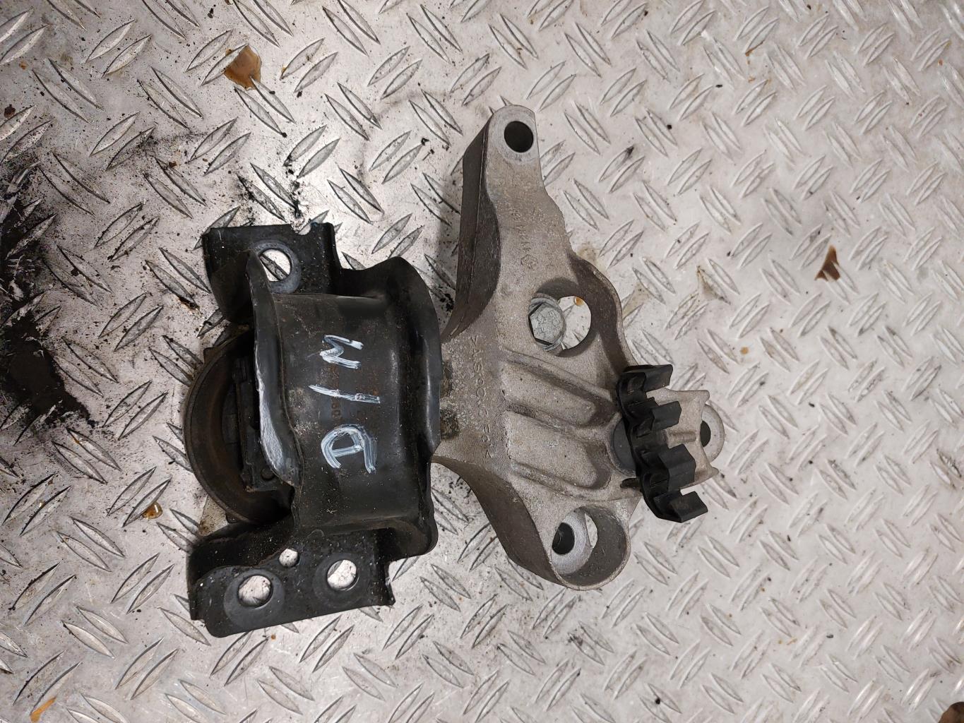 Silentbloc RENAULT CLIO 4 PHASE 1 Diesel - 1