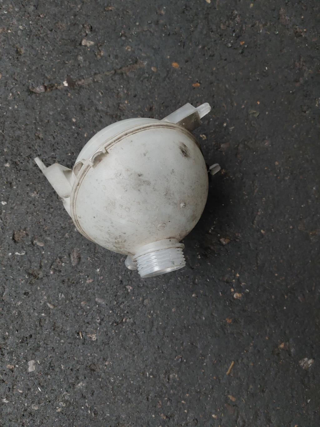 Vase d'expansion CITROEN C4 PICASSO 1 Diesel - 1