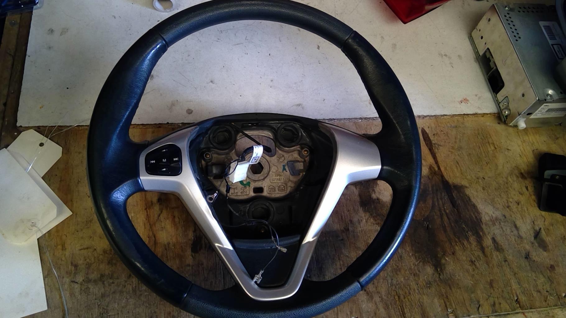 Volant FORD FIESTA 6 PHASE 1 Diesel - 1