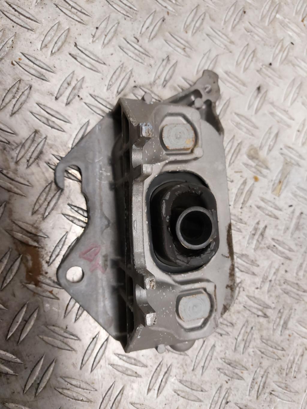Silentbloc RENAULT CLIO 5 PHASE 1 Diesel - 1