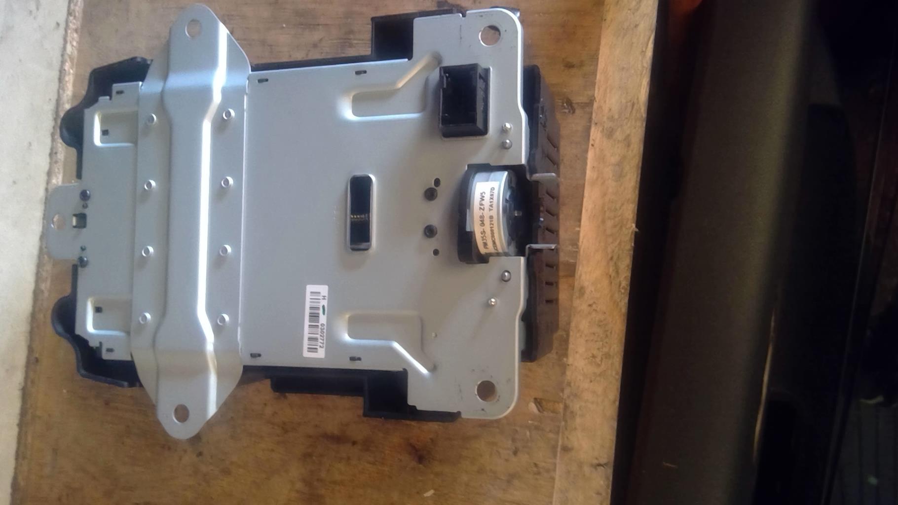 Ecran GPS PEUGEOT 5008 1 PHASE 1 Diesel - 1