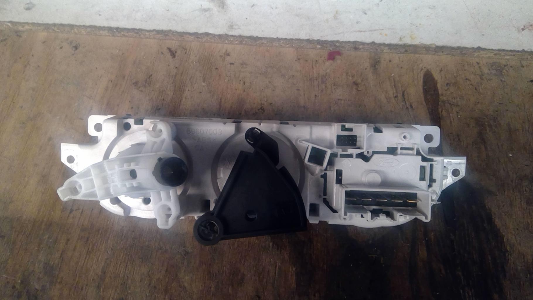 Commande chauffage FORD KUGA 1  - 1