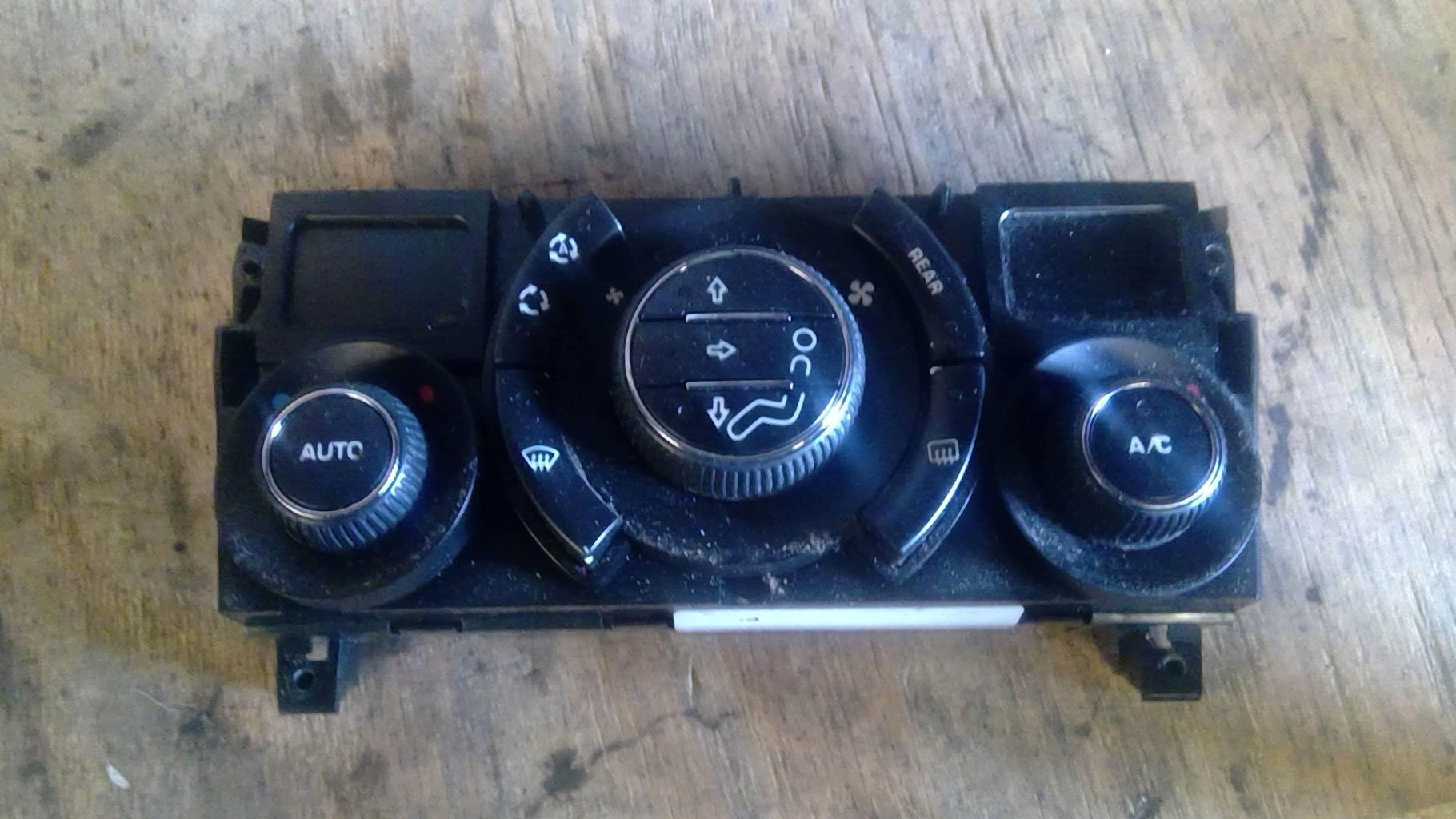 Commande chauffage PEUGEOT 5008 1 PHASE 1 Diesel - 1