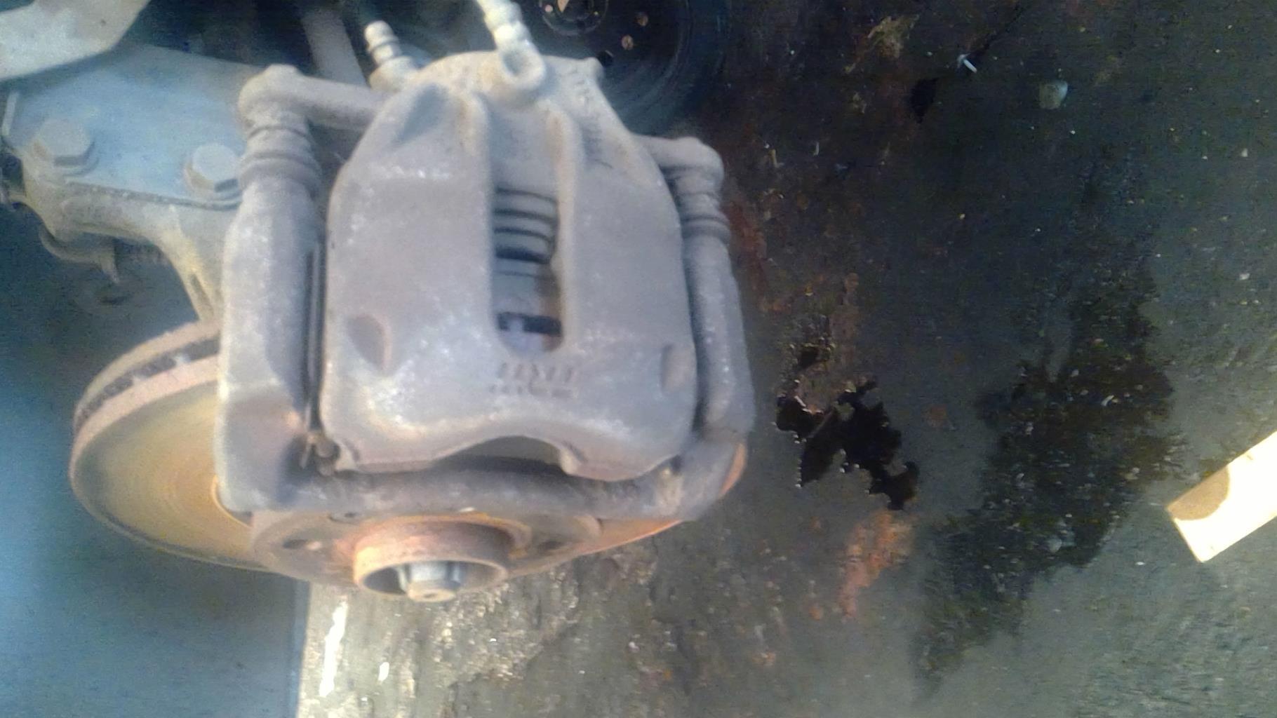 Etrier avant droit (freinage) RENAULT CLIO 3 PHASE 2 Essence - 1