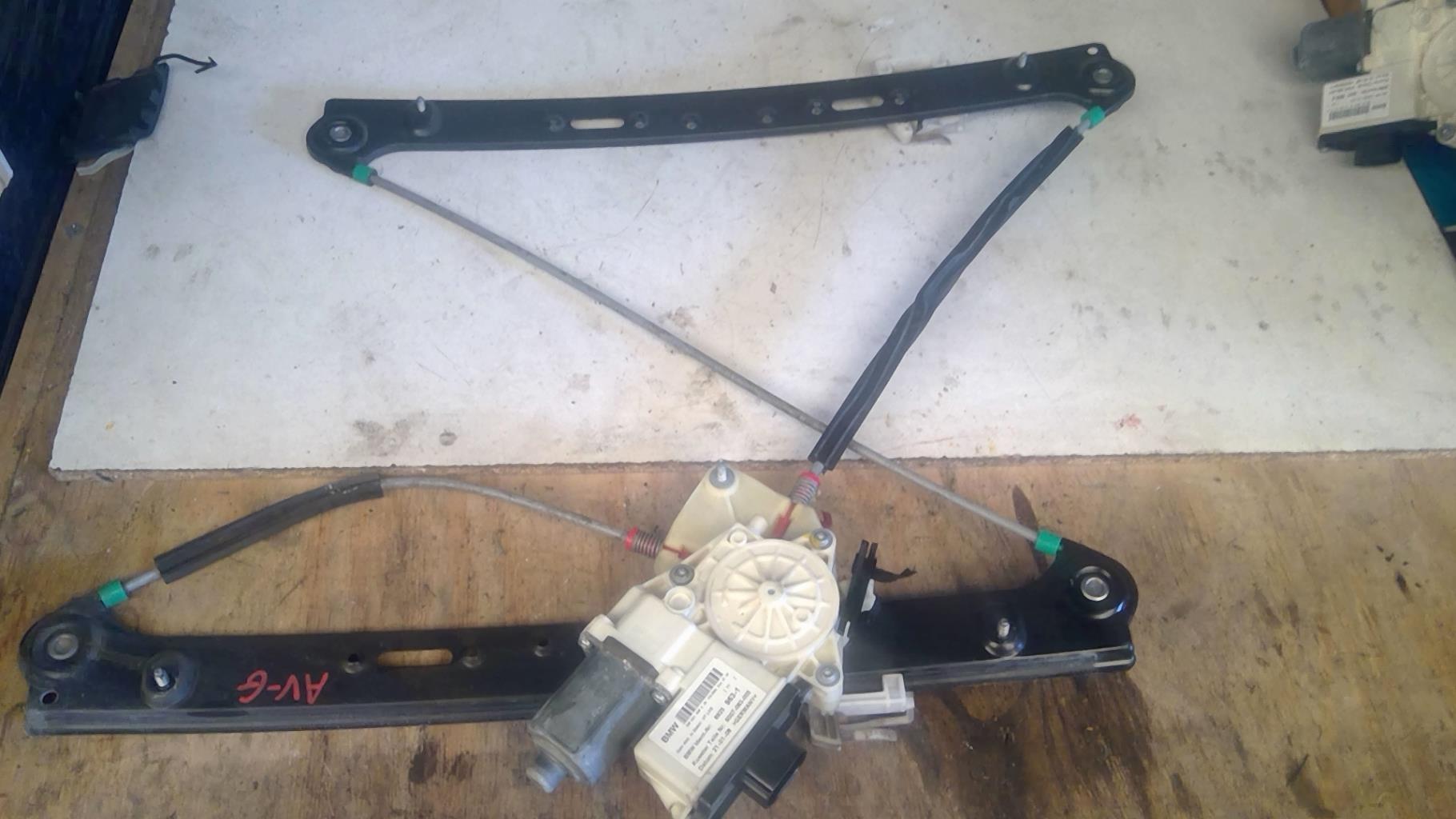 Leve vitre electrique avant gauche BMW X3 E83 PHASE 2 Diesel - 1