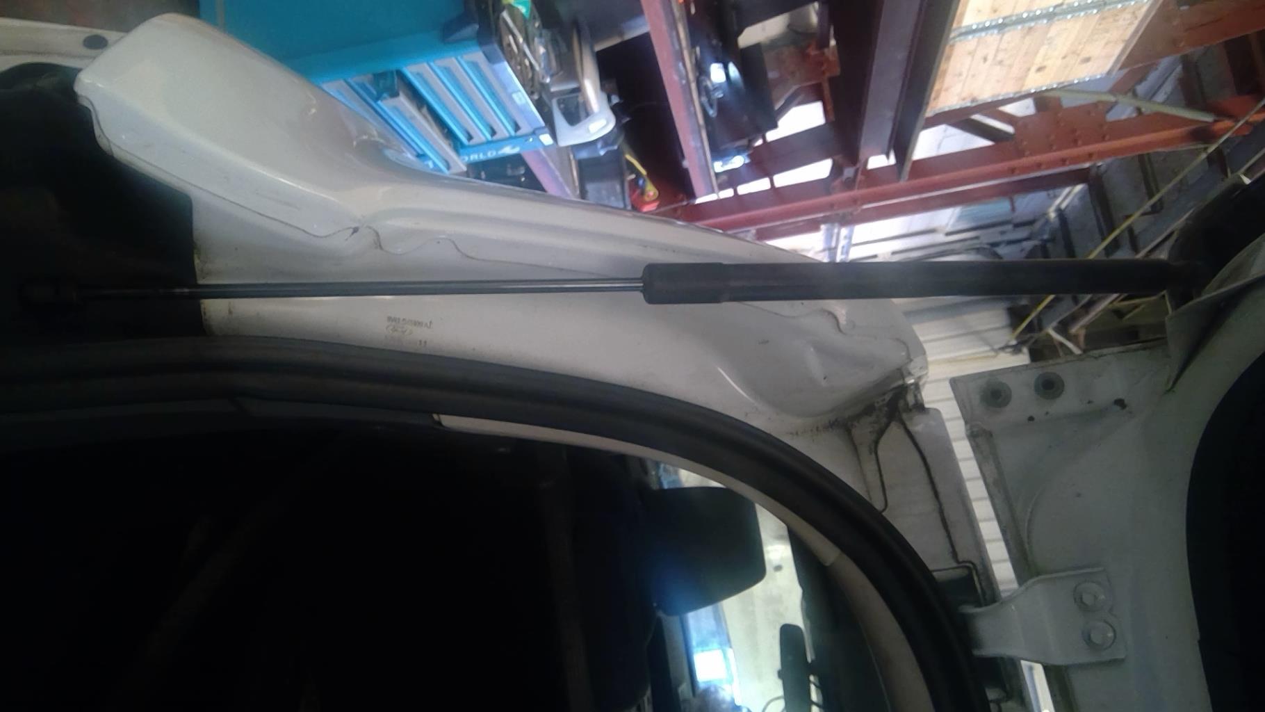 Verin de coffre FORD KUGA 1  - 1