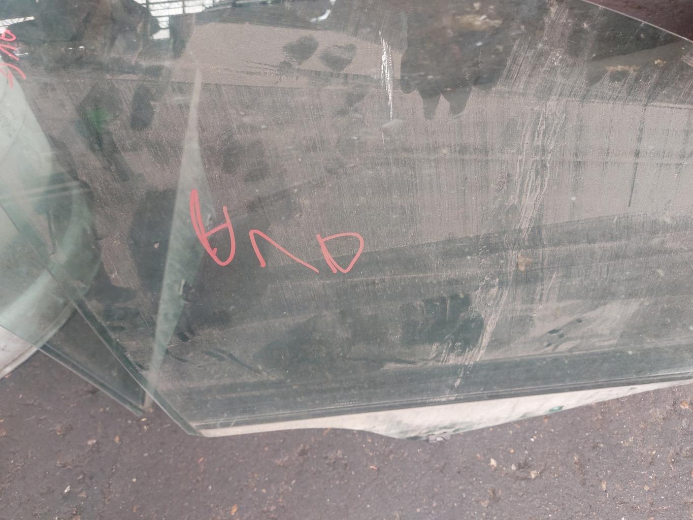 Vitre avant droit CITROEN C3 2 PHASE 2 Diesel - 1