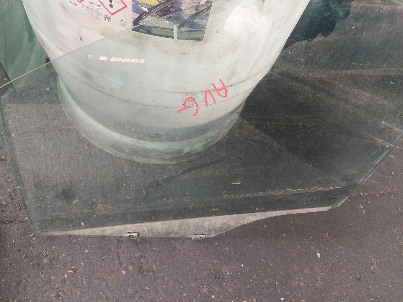 Vitre avant gauche CITROEN C3 2 PHASE 2 Diesel - 1