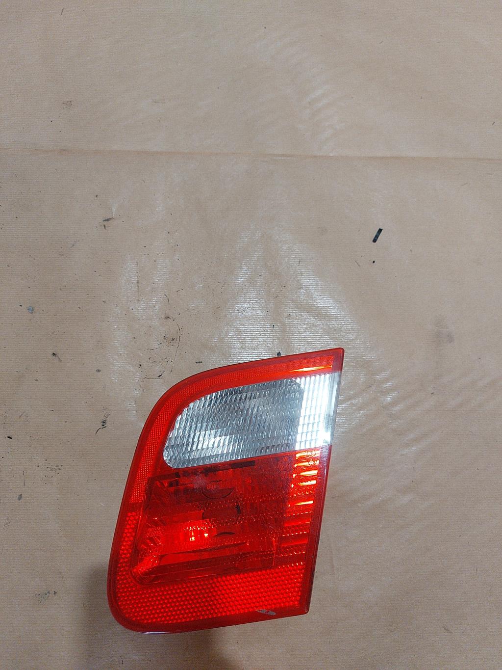 Feu arriere secondaire droit (feux) BMW SERIE 3 E46  - 1