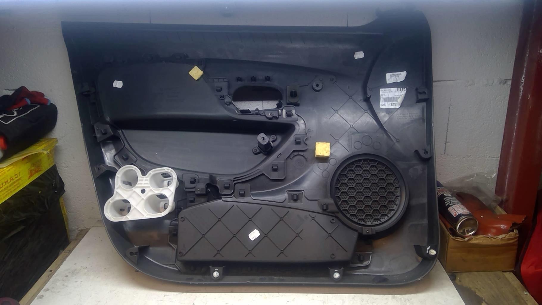 Panneau de porte avant droit DACIA LOGAN MCV 2  - 1