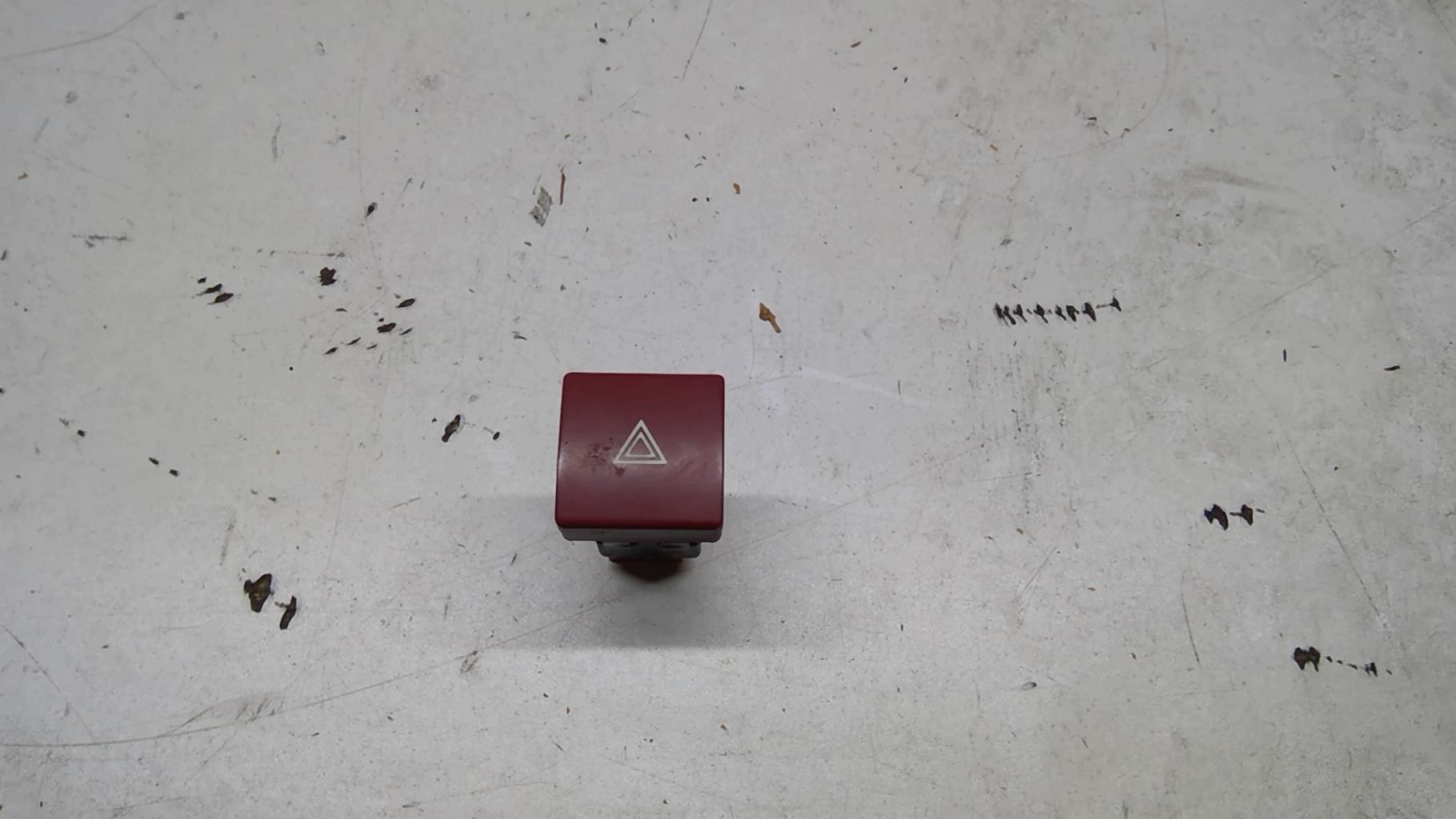 Bouton de warning CITROEN BERLINGO 2  - 1