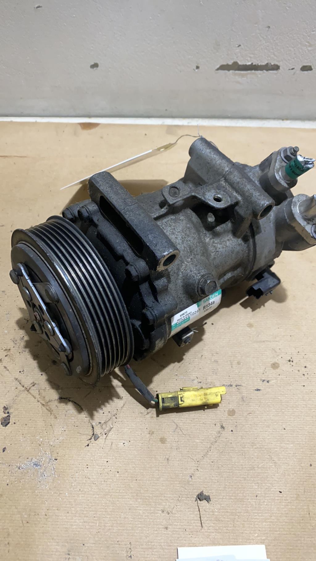Compresseur clim PEUGEOT 207 Essence - 1